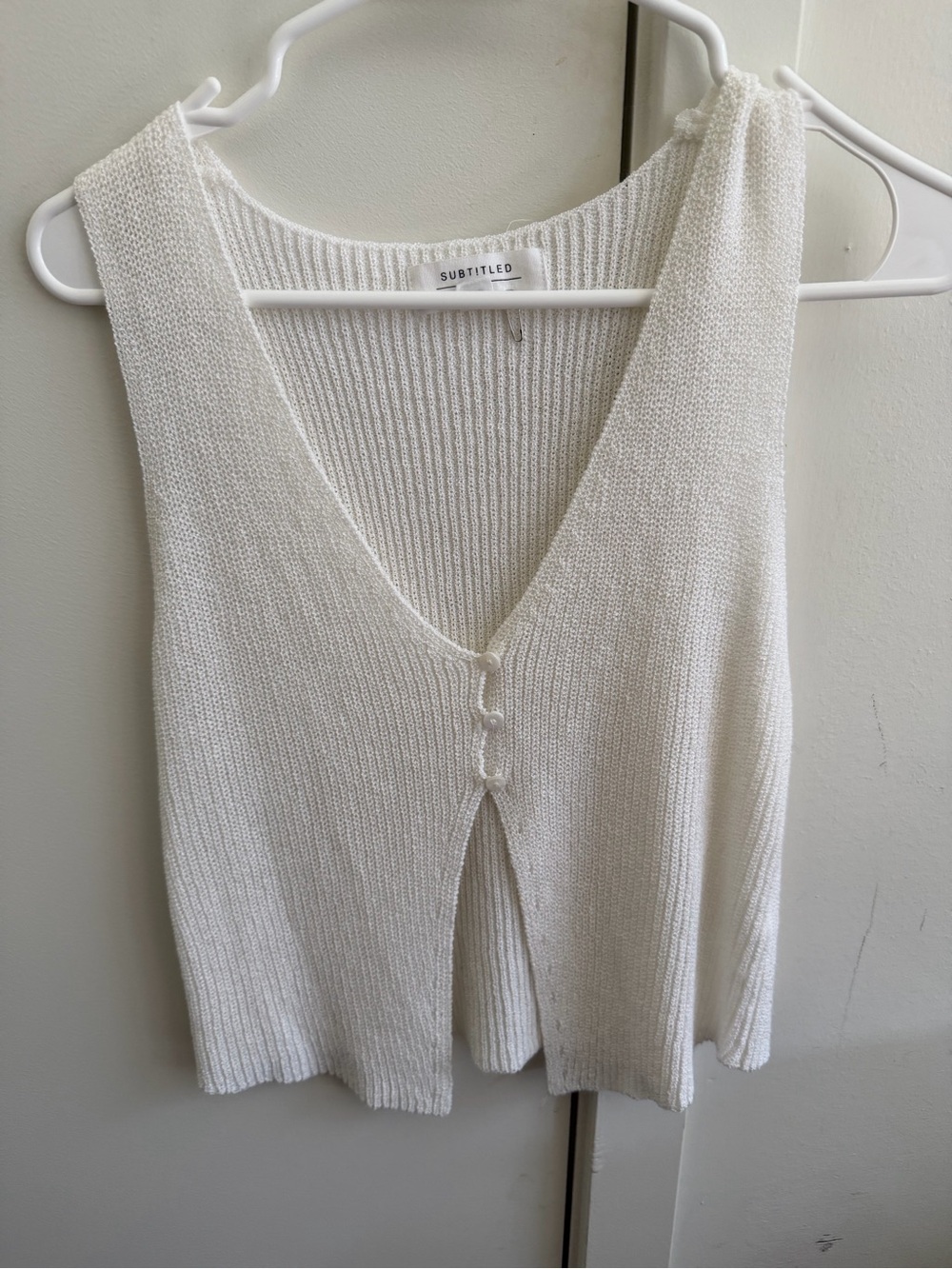 SUBTITLED Cream Ribbed V-Neck Tank - XS